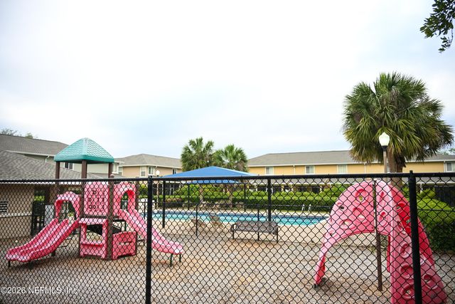 2391 WHITE SANDS Drive, Jacksonville, FL 32216