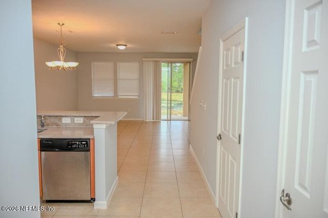 2391 WHITE SANDS Drive, Jacksonville, FL 32216