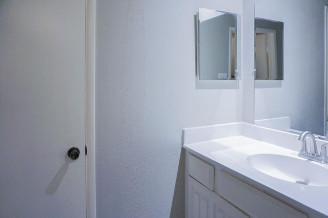 2110 Wilcrest Drive 147, Houston, TX 77042