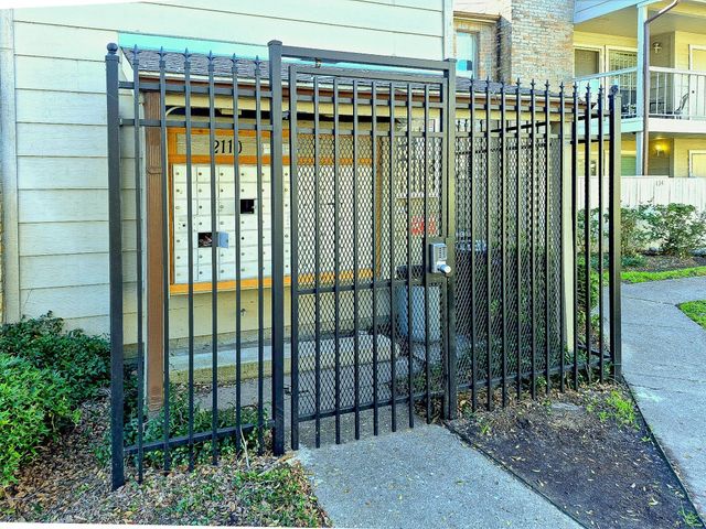 2110 Wilcrest Drive 147, Houston, TX 77042