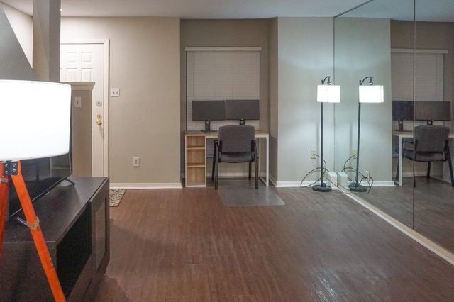 2110 Wilcrest Drive 147, Houston, TX 77042