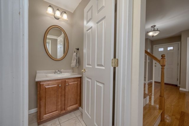 45 Wyoming Ave, Brockton, MA 02301