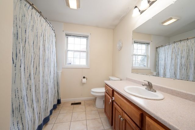 45 Wyoming Ave, Brockton, MA 02301