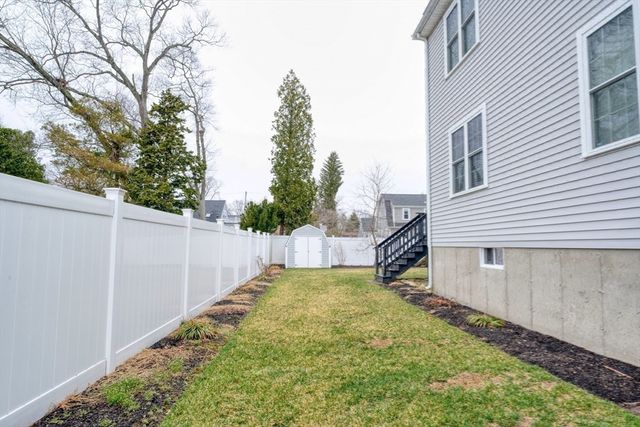 45 Wyoming Ave, Brockton, MA 02301