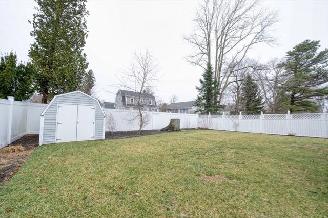 45 Wyoming Ave, Brockton, MA 02301