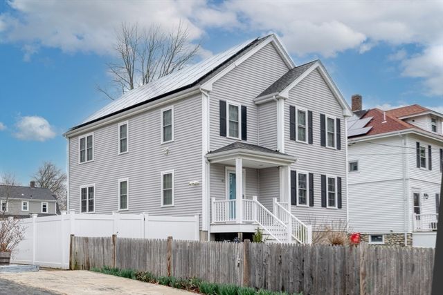 45 Wyoming Ave, Brockton, MA 02301