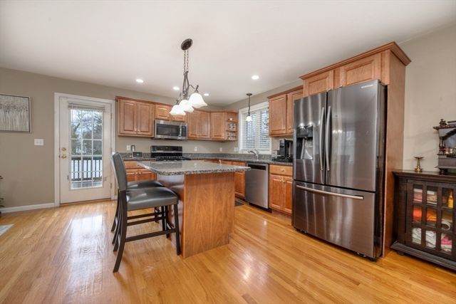 45 Wyoming Ave, Brockton, MA 02301
