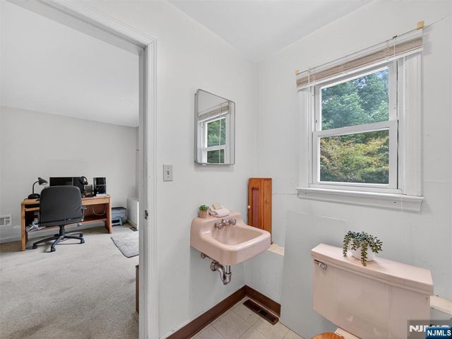 287 Momar Drive, Ramsey, NJ 07446