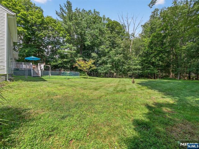 287 Momar Drive, Ramsey, NJ 07446