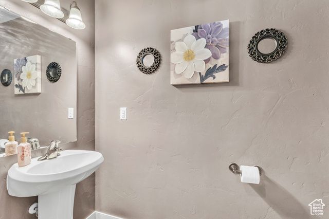 177 S 1170 E, Hyrum, UT 84319