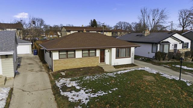 3822 W Rochelle AVENUE, Milwaukee, WI 53209