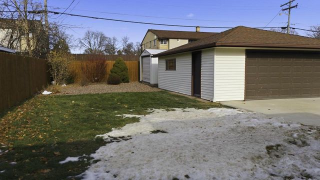 3822 W Rochelle AVENUE, Milwaukee, WI 53209