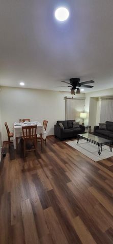 3822 W Rochelle AVENUE, Milwaukee, WI 53209