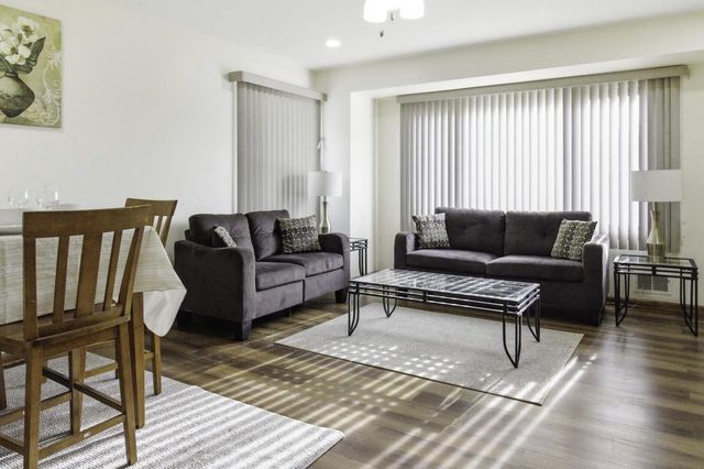 3822 W Rochelle AVENUE, Milwaukee, WI 53209