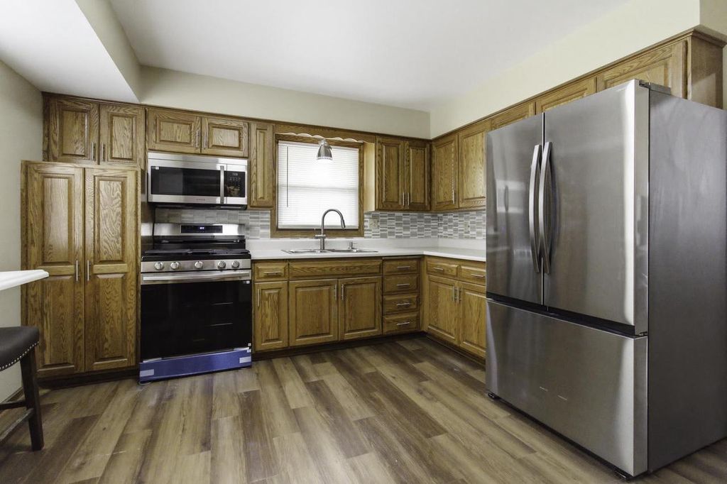 3822 W Rochelle AVENUE, Milwaukee, WI 53209