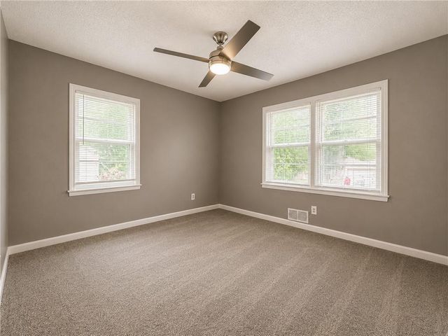 12308 E 52nd Terrace S, Independence, MO 64055