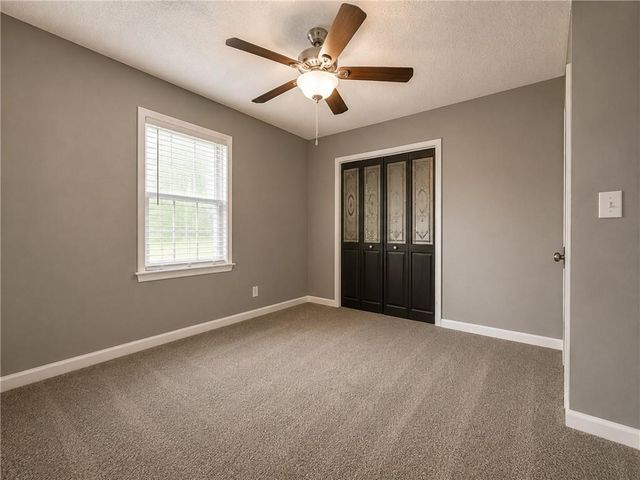 12308 E 52nd Terrace S, Independence, MO 64055