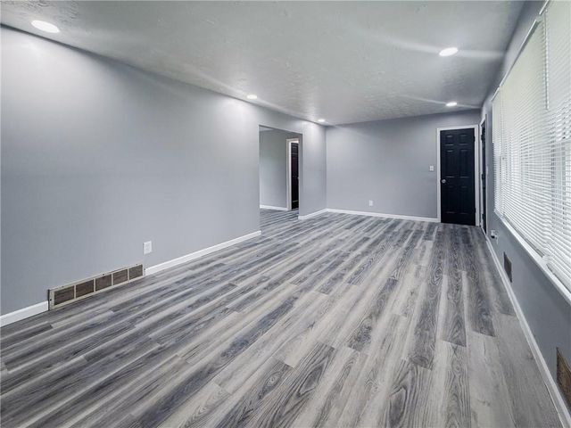 12308 E 52nd Terrace S, Independence, MO 64055