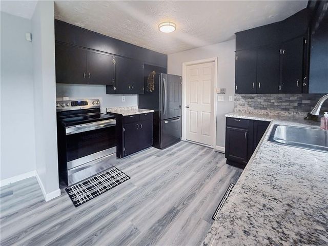 12308 E 52nd Terrace S, Independence, MO 64055