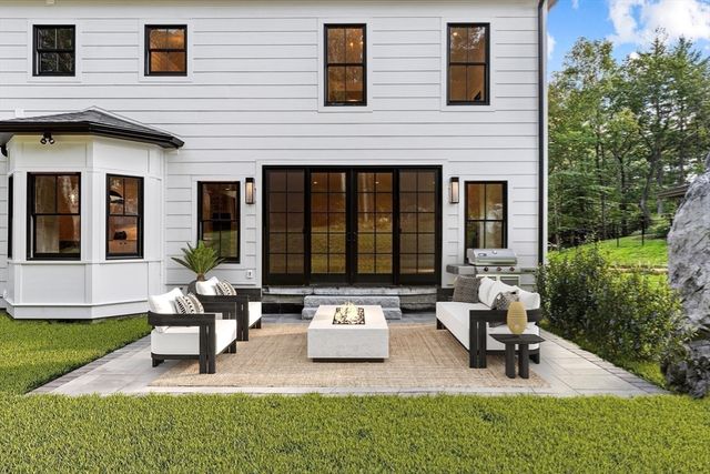 957 South Street, Needham, MA 02492