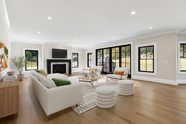 957 South Street, Needham, MA 02492