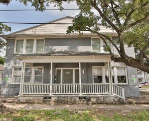 316 Eastwood Street 1, Houston, TX 77011