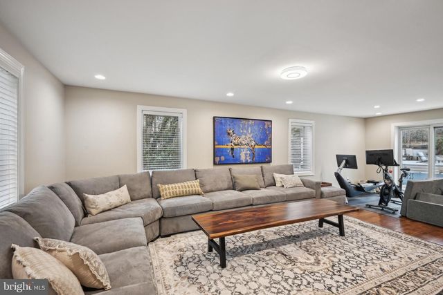 38 DUNMINNING RD, Newtown Square, PA 19073