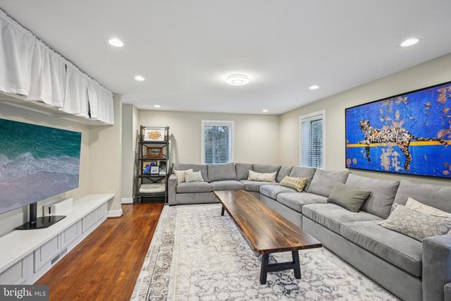 38 DUNMINNING RD, Newtown Square, PA 19073
