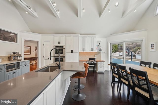 38 DUNMINNING RD, Newtown Square, PA 19073