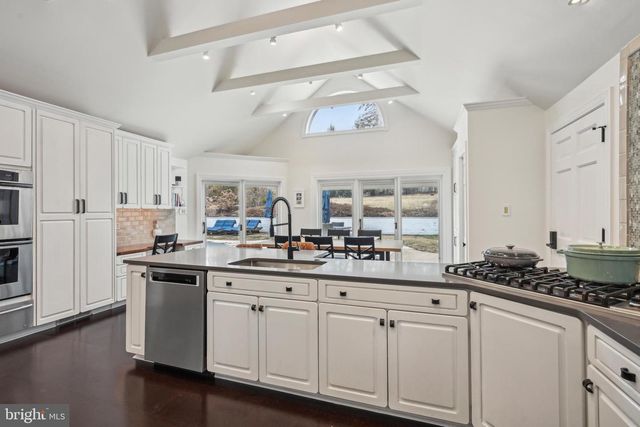 38 DUNMINNING RD, Newtown Square, PA 19073