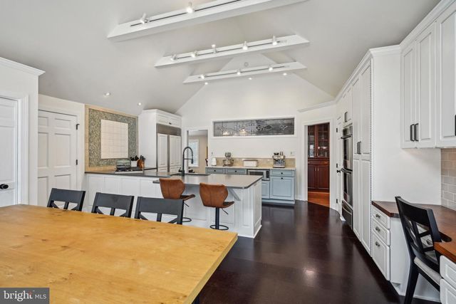 38 DUNMINNING RD, Newtown Square, PA 19073
