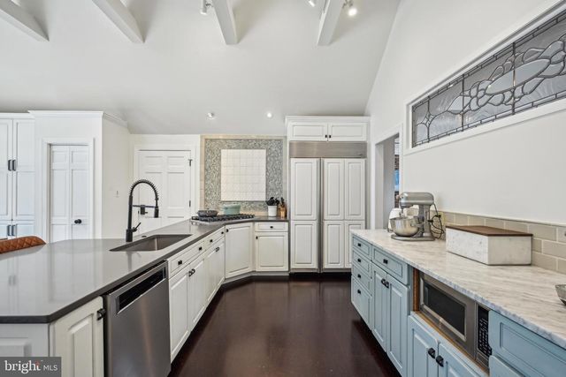 38 DUNMINNING RD, Newtown Square, PA 19073