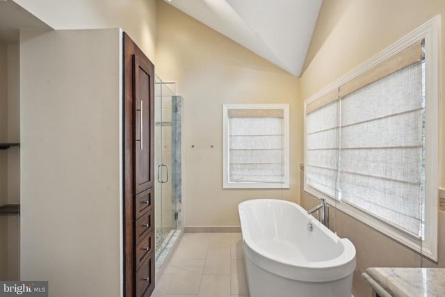 38 DUNMINNING RD, Newtown Square, PA 19073