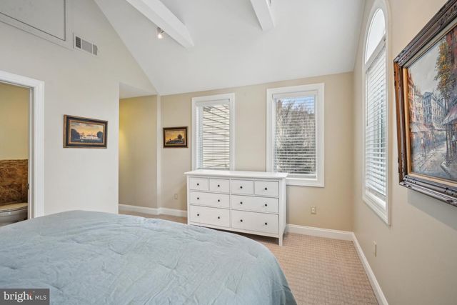 38 DUNMINNING RD, Newtown Square, PA 19073