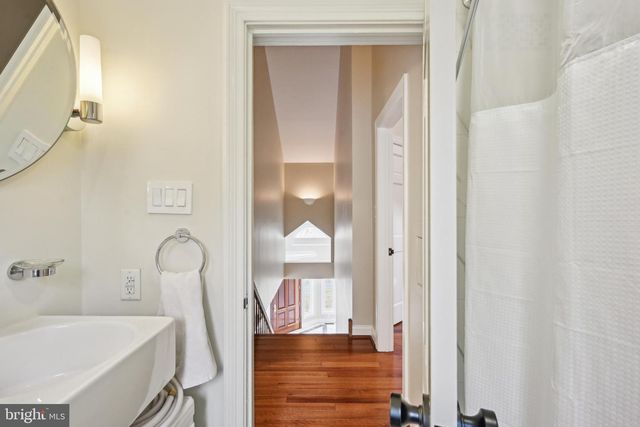 38 DUNMINNING RD, Newtown Square, PA 19073