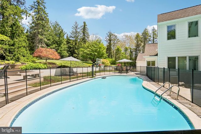 38 DUNMINNING RD, Newtown Square, PA 19073