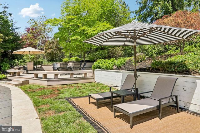 38 DUNMINNING RD, Newtown Square, PA 19073