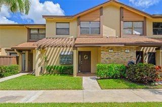3966 E Cocoplum Cir E, Pompano Beach, FL 33063