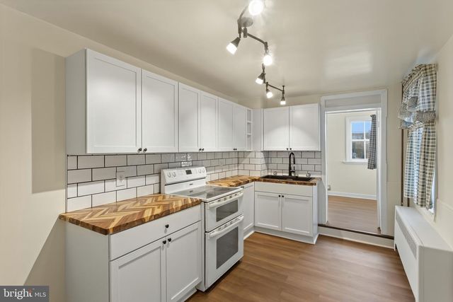 427 S MARKET ST, Frederick, MD 21701