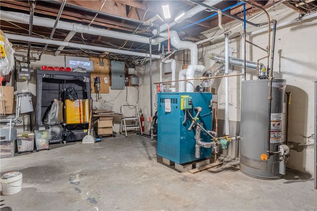 73 Western Promenade Street, Cranston, RI 02905