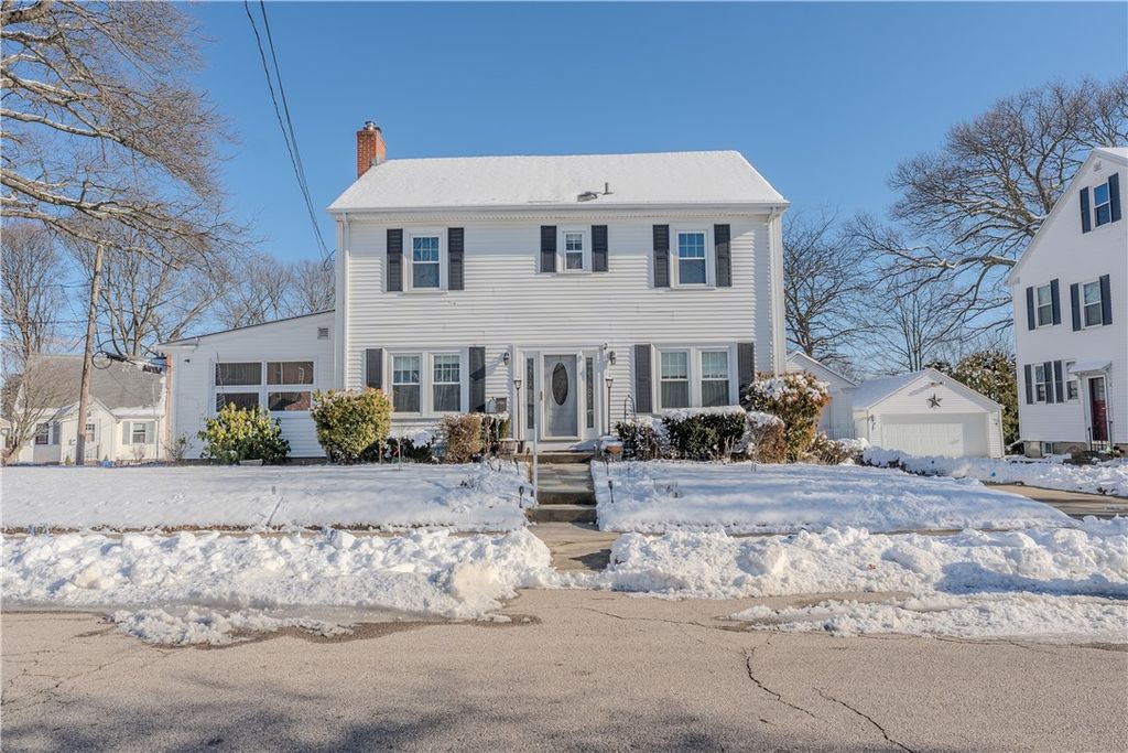 73 Western Promenade Street, Cranston, RI 02905