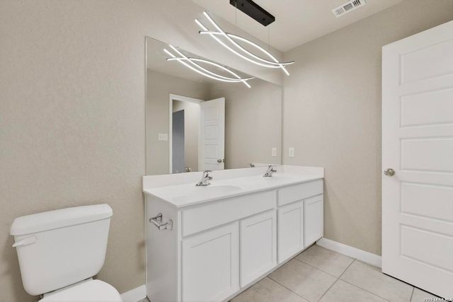 1141 Amber Lake, Seguin, TX 78155