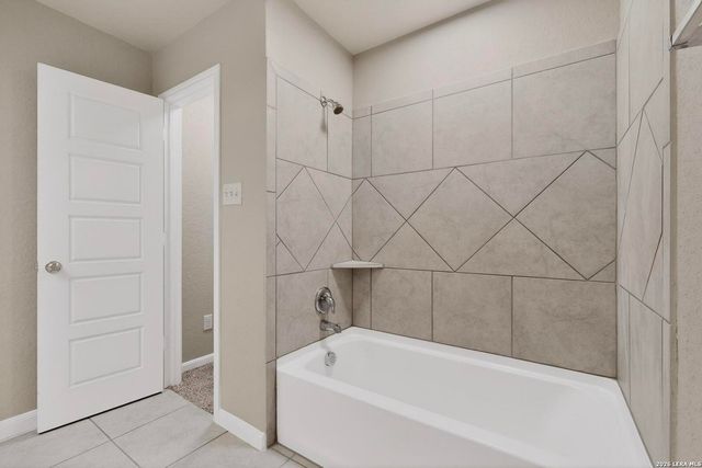 1141 Amber Lake, Seguin, TX 78155