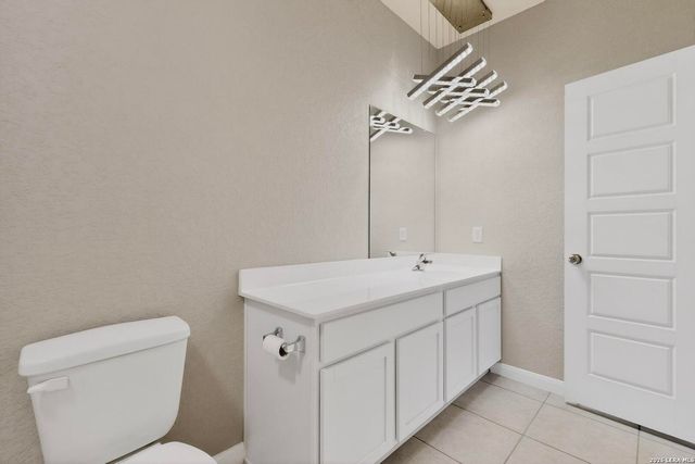 1141 Amber Lake, Seguin, TX 78155