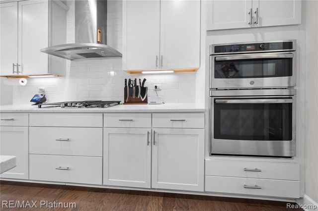 47861 Fieldstone Drive, Northville, MI 48168