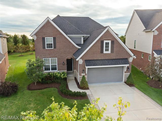 47861 Fieldstone Drive, Northville, MI 48168