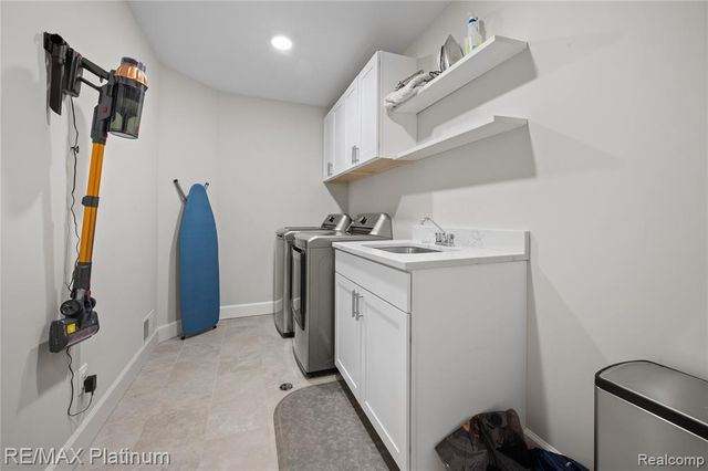 47861 Fieldstone Drive, Northville, MI 48168