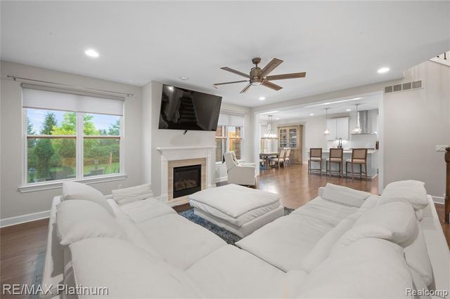 47861 Fieldstone Drive, Northville, MI 48168