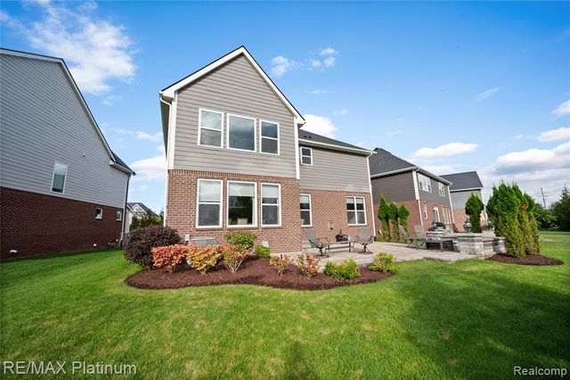 47861 Fieldstone Drive, Northville, MI 48168