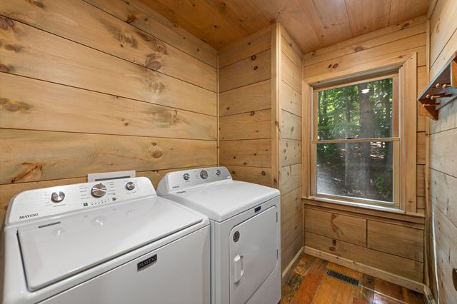 391 Little Bushy Head Road, Blue Ridge, GA 30513